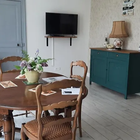 Le Embarque - Gere Par Presta-zen'services - Barque Electrique En Supplement *