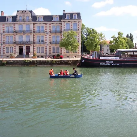 Hébergement de vacances Le Embarque - Gere Par Presta-zen'services - Barque Electrique En Supplement *