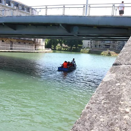 Le Embarque - Gere Par Presta-zen'services - Barque Electrique En Supplement * Verdun