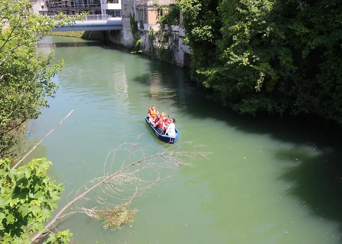 Le Embarque - Gere Par Presta-zen'services - Barque Electrique En Supplement Holiday home Verdun-sur-Meuse