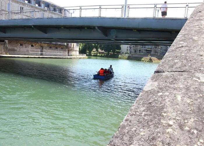 Le Embarque - Gere Par Presta-zen'services - Barque Electrique En Supplement * Verdun-sur-Meuse